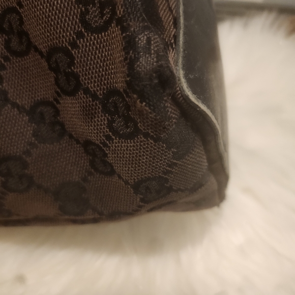 GUCCI MONOGRAM TOTE - Picture 3 of 10